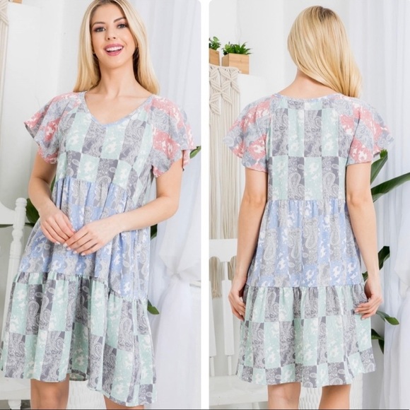 Perfect Peach Dresses & Skirts - New! Checkered Paisley Print Ruffle Tiered Dress Adorable